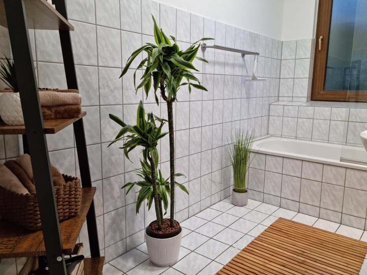 Charysma - Weserufer, Stylish, Schlafzimmer Mit Smart-Tv, 2 Parkplaetze Hamelin Exterior foto